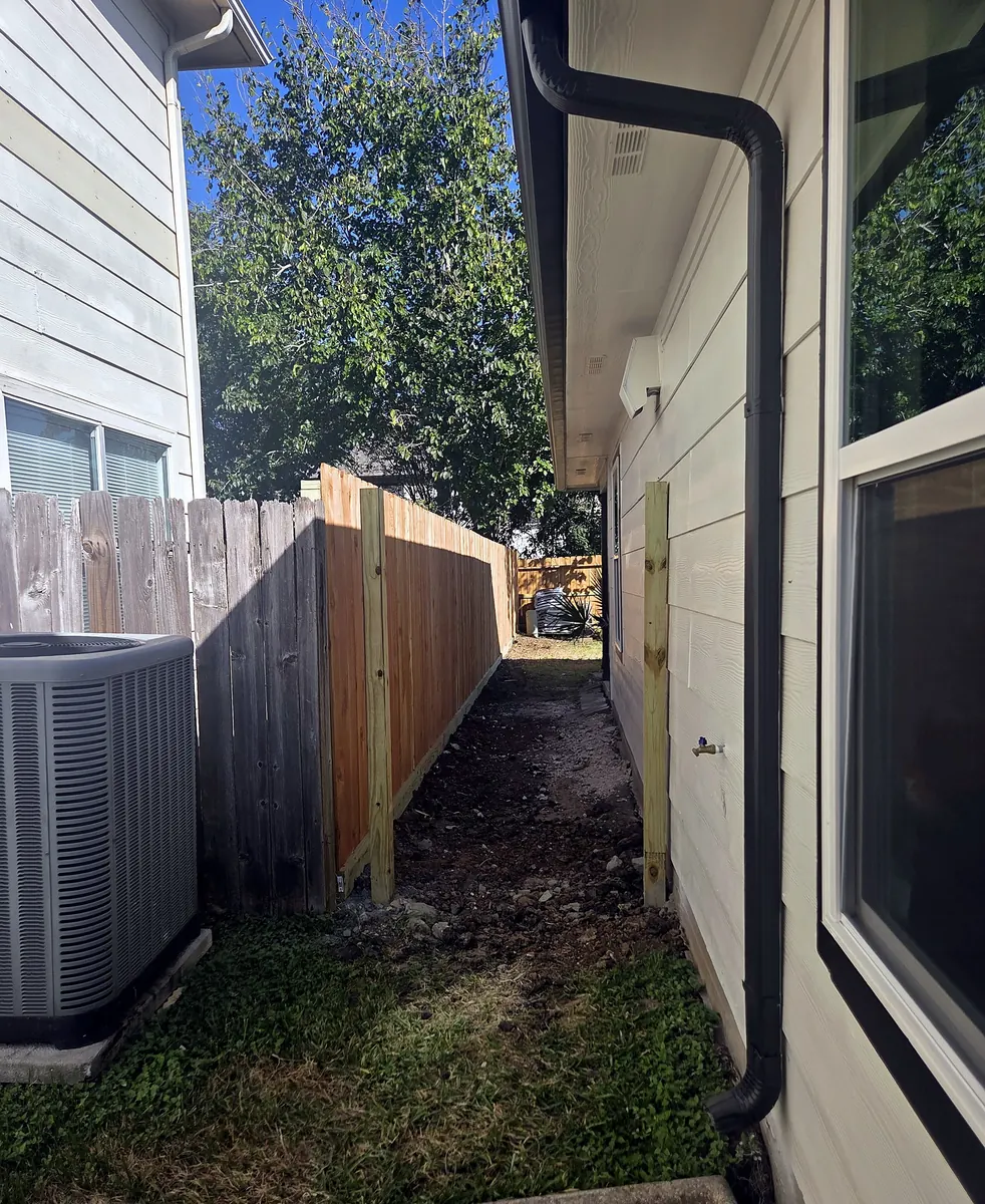 Side-yard fence replacement — Before